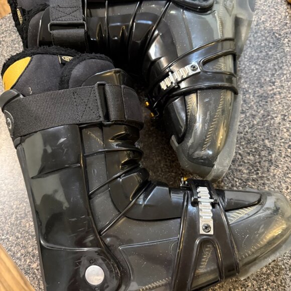 Full Tilt Mary Jane Ski Boots Womens Size 9 / Size 26.5 - Picture 6 of 9